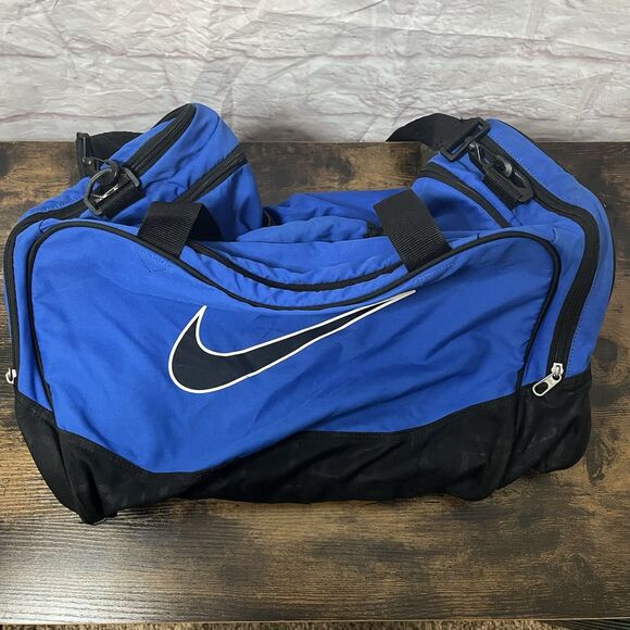 Nike Large Royal Blue & Black Gym Duffel Bag Carry-On Travel Swoosh - Picture 1 of 7
